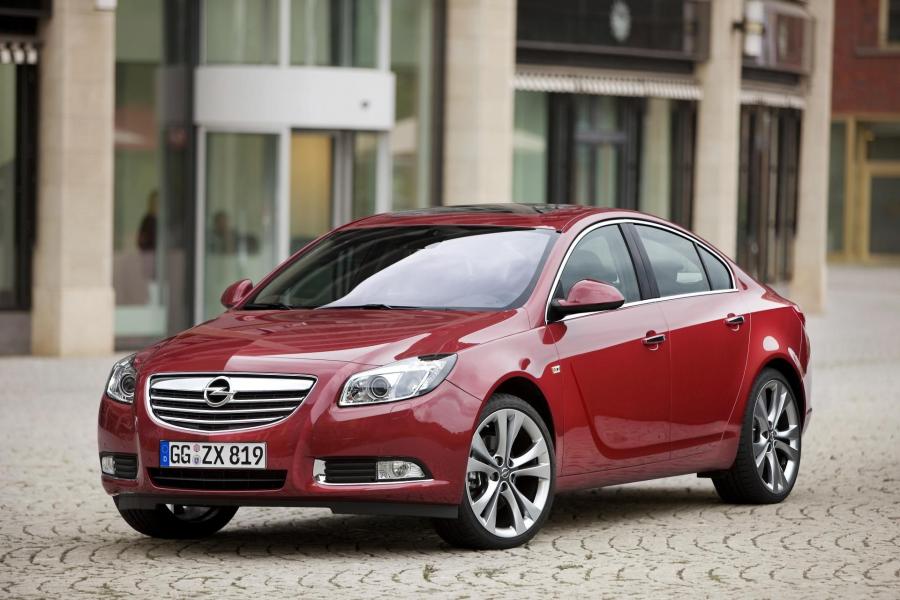  Opel Insignia 2012 года  (фото 25 из 32)